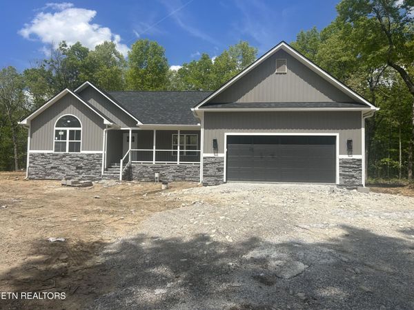 173 Divide Tr, Monterey, TN 38574