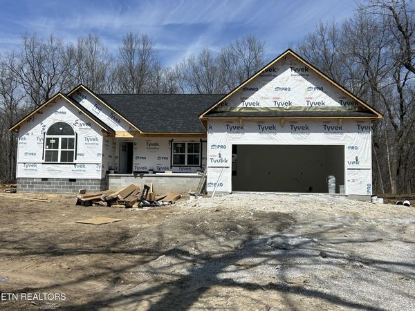 173 Divide Tr, Monterey, TN 38574