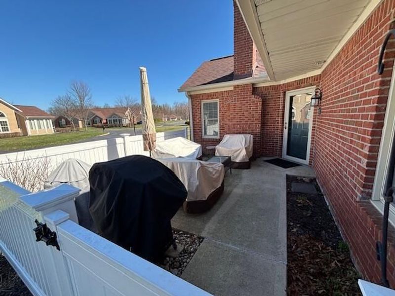 4625 Wenham Park, Unit 11, Columbus, OH 43230 Photo 4