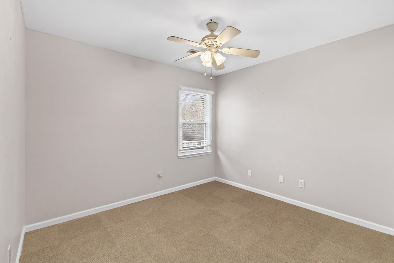 486 Mt Royall Drive Photo 22