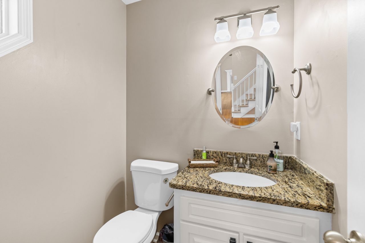 486 Mt Royall Drive Photo 25