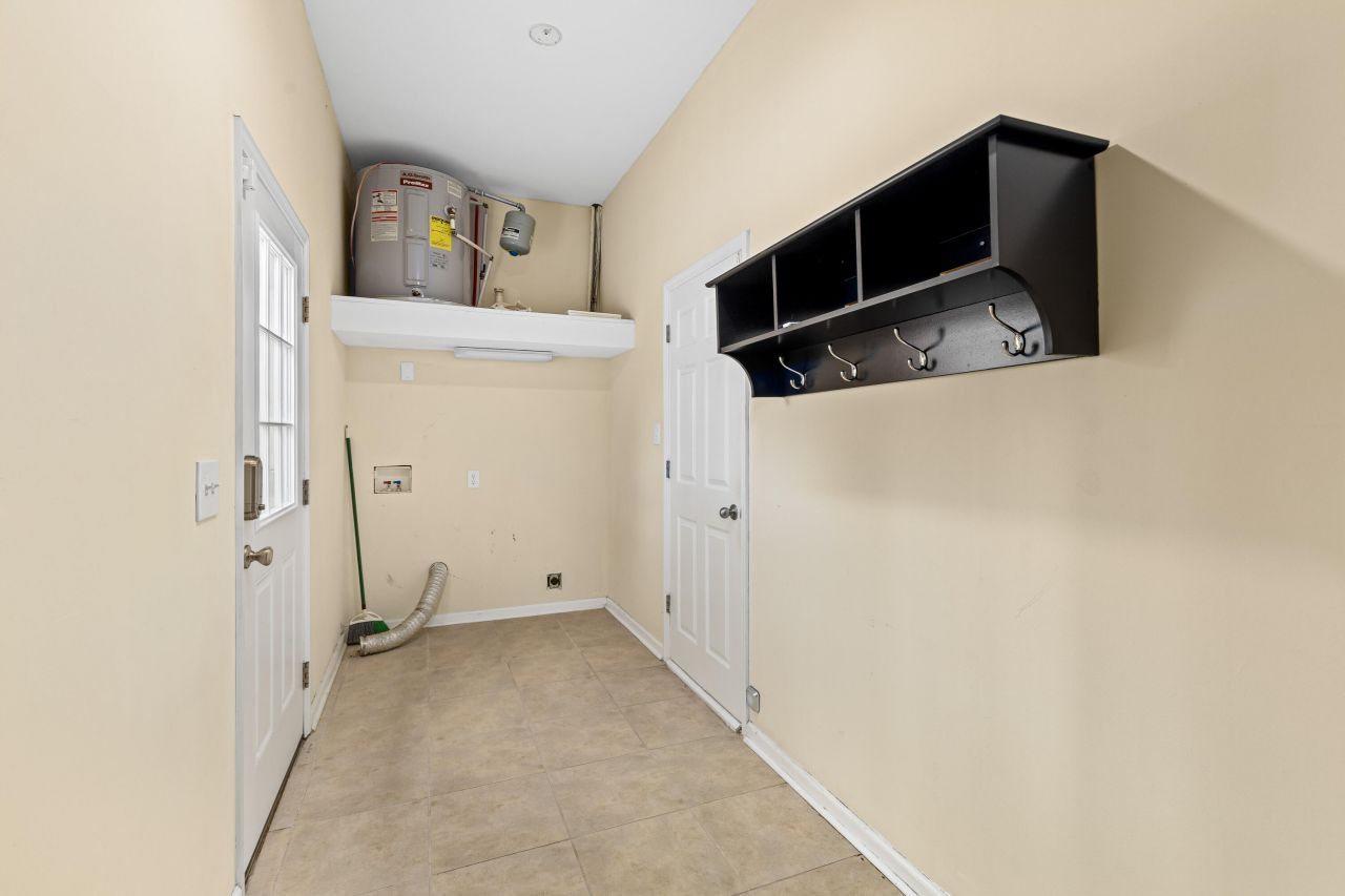 486 Mt Royall Drive Photo 33