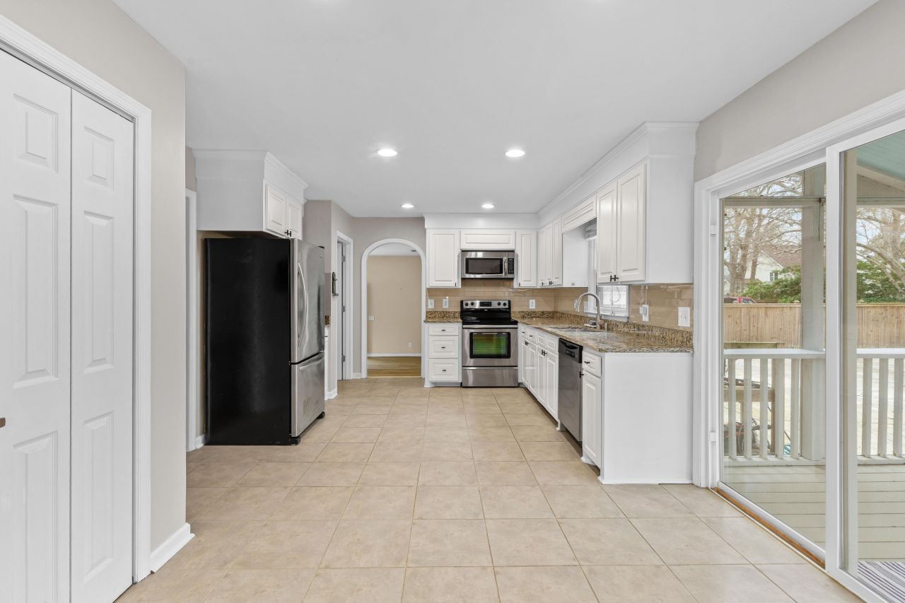 486 Mt Royall Drive Photo 6