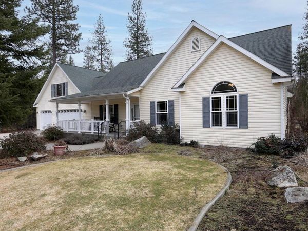 202 Glendale Dr, Newport, WA 99156