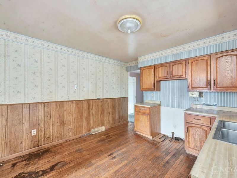 1659 Devils Backbone Road, Green Township, OH 45233 Photo 12