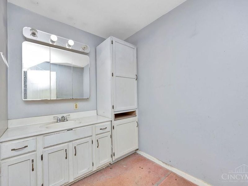 1659 Devils Backbone Road, Green Township, OH 45233 Photo 23