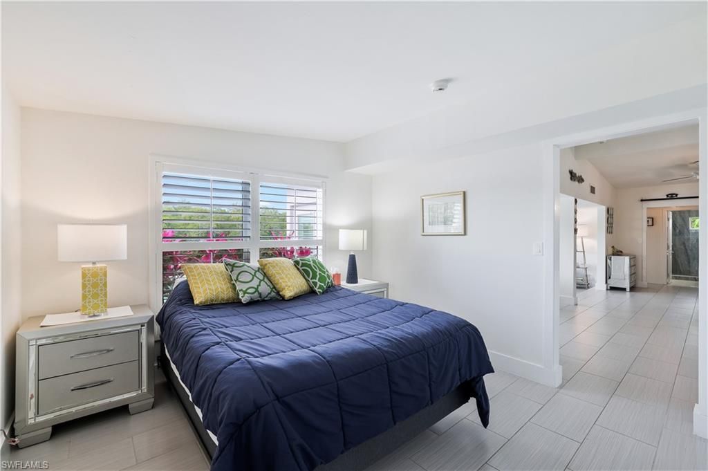 1712 Harbor Ln, Naples, FL 34104 Photo