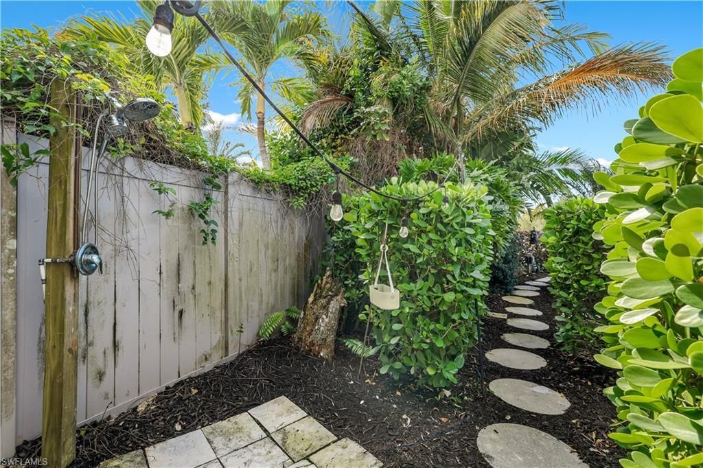 1712 Harbor Ln, Naples, FL 34104 Photo