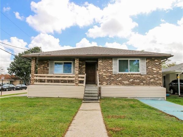 4221 CLEARVIEW Parkway, Metairie, LA 70006