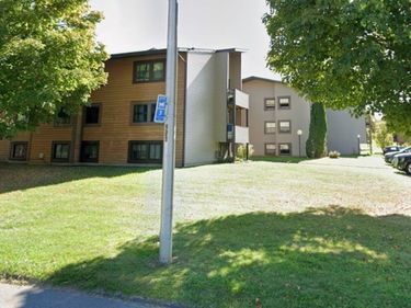 538 Village Boulevard N, Baldwinsville, NY 13027