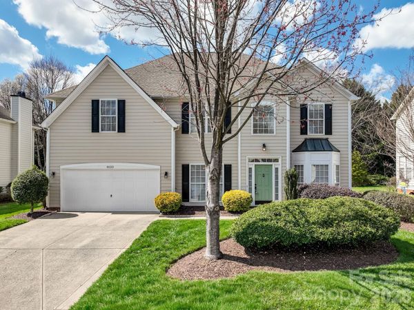 8123 Brookings Drive, Charlotte, NC 28269