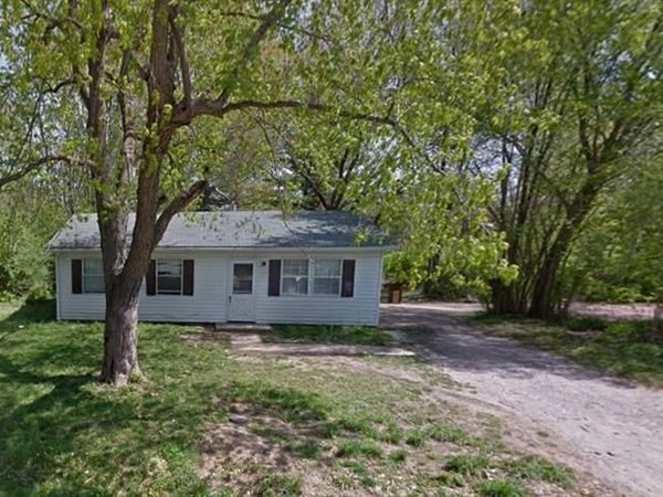138 Amelia Drive , Cahokia, IL 62206