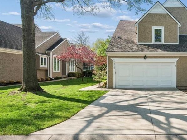 6725 W 126 Court, Leawood, KS 66209