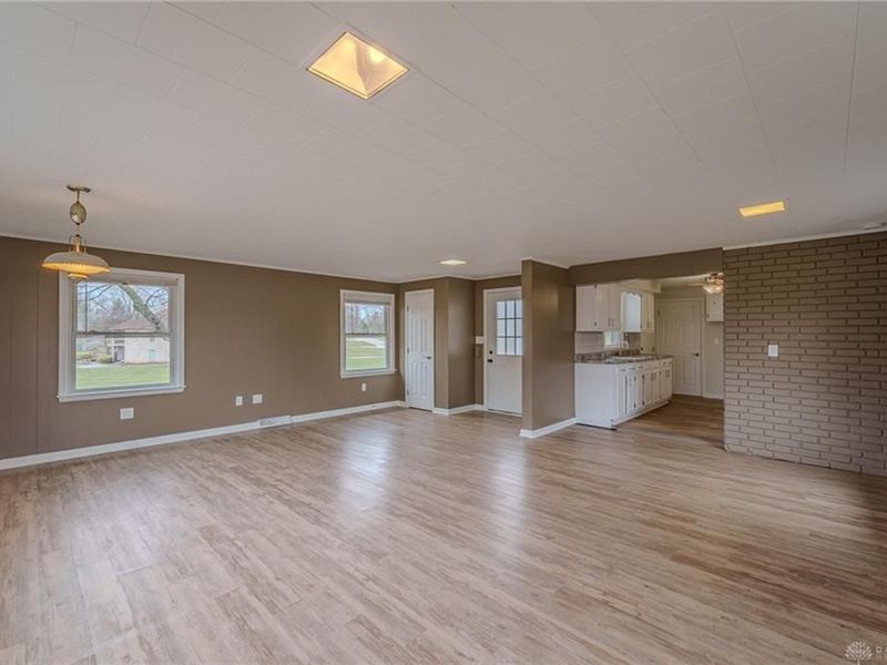 7588 Milton Carlisle Road, Bethel Township, OH 45504 Photo 10