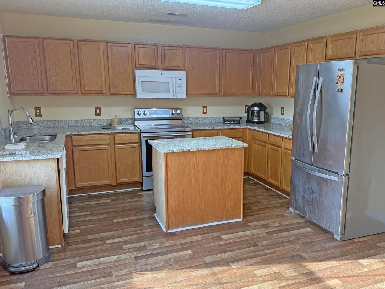 332 Summer Bend Road Photo 4