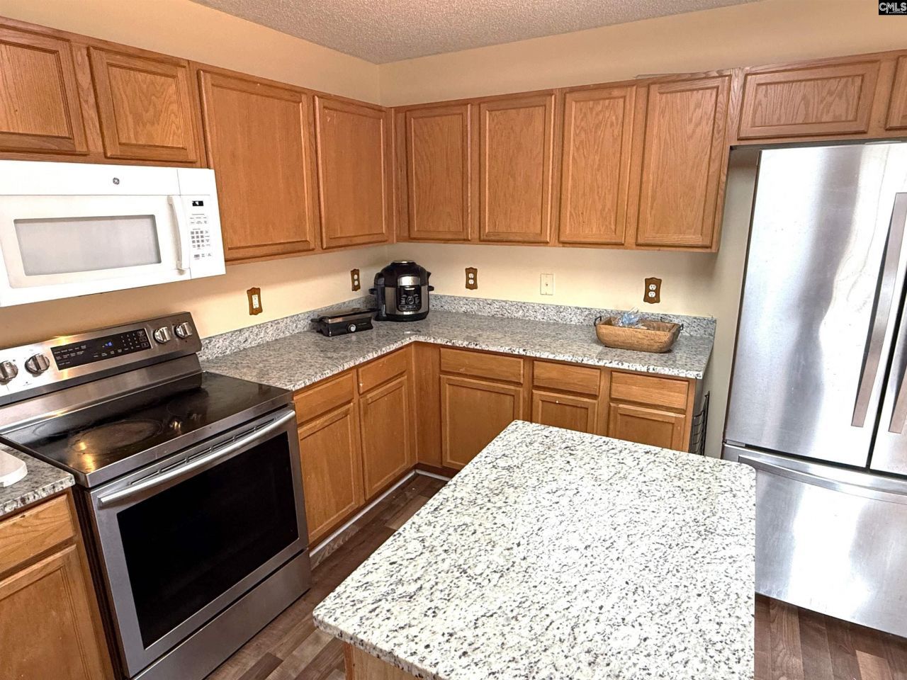 332 Summer Bend Road Photo 6