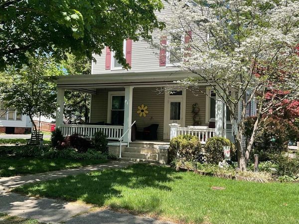 225 E Harpole Street, Williamsville, IL 62693