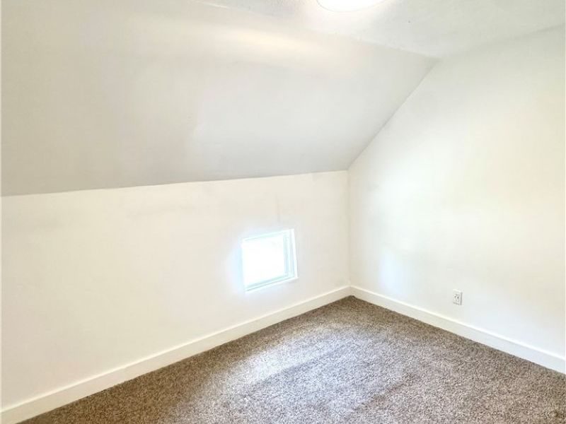 3856 W 23rd Street, Cleveland, OH 44109 Photo 19