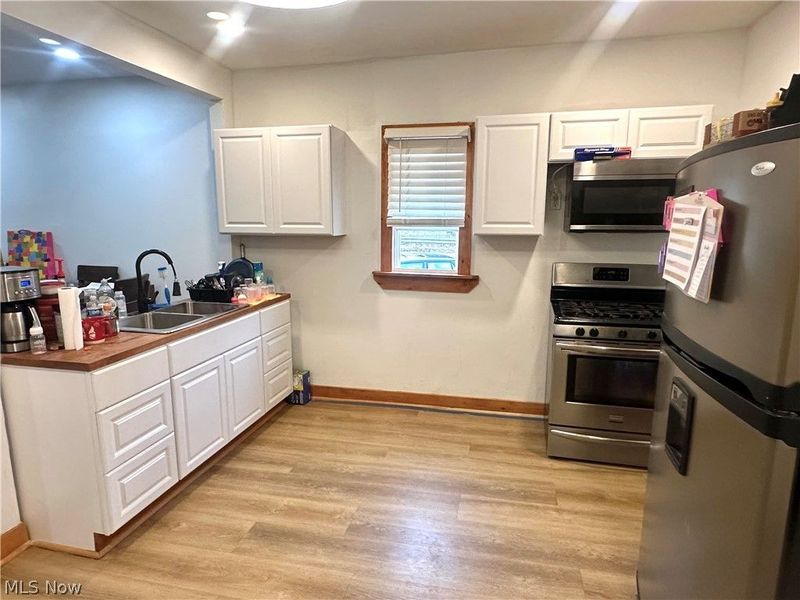 3856 W 23rd Street, Cleveland, OH 44109 Photo 9