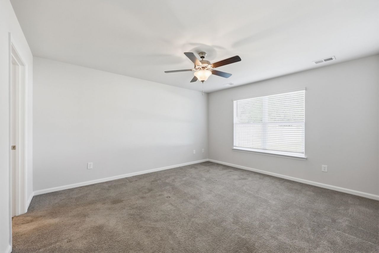 512 Woodland Farms Circle Photo 17