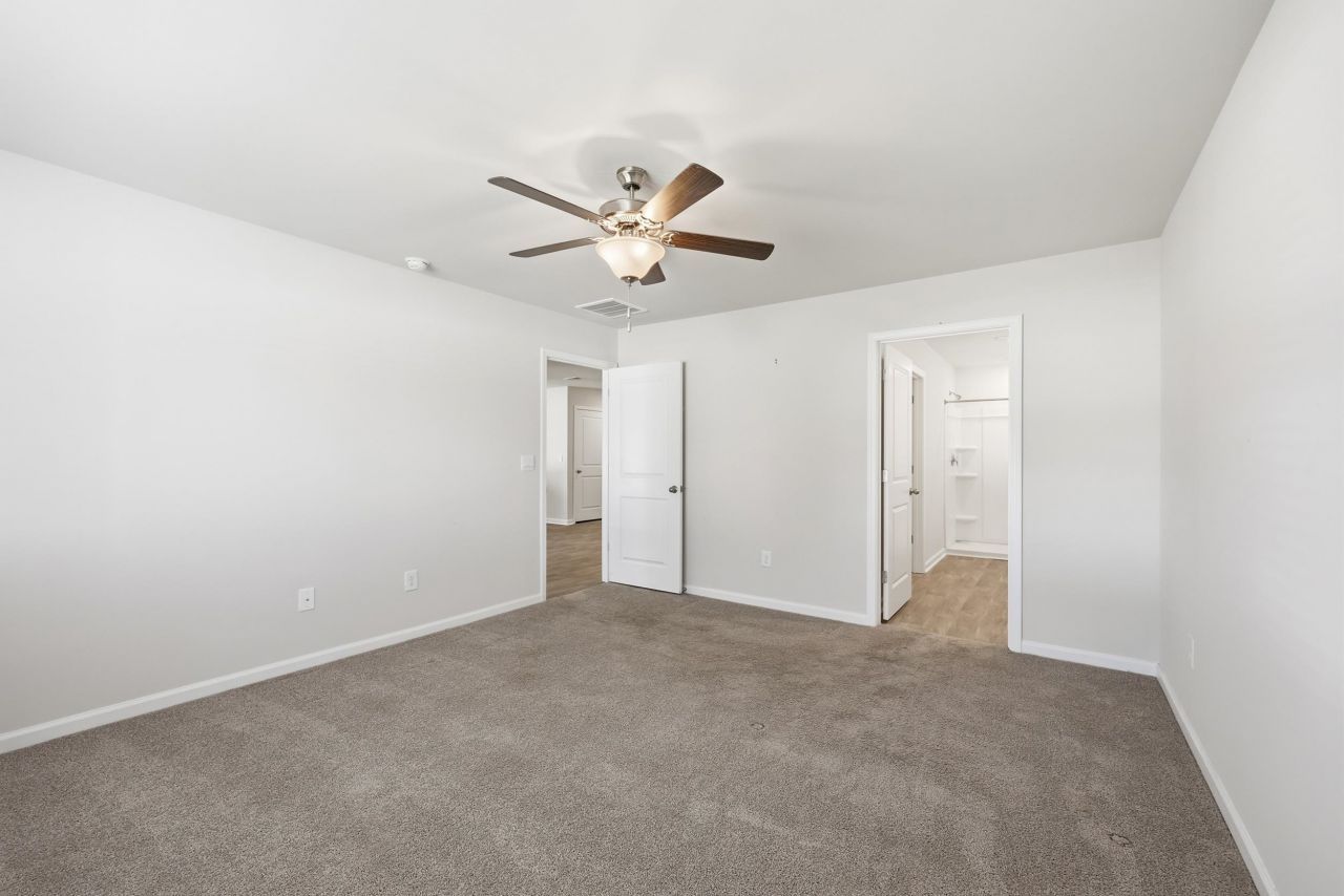 512 Woodland Farms Circle Photo 18