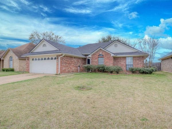 5800 Pampus Lane , Bossier City, LA 71112