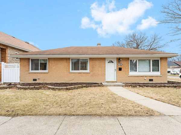 3700 Blanchan Avenue, Brookfield, IL 60513