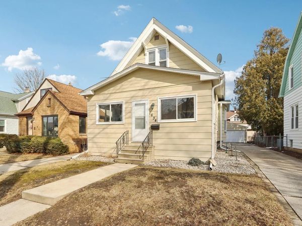 1634 S 80th STREET, West Allis, WI 53214