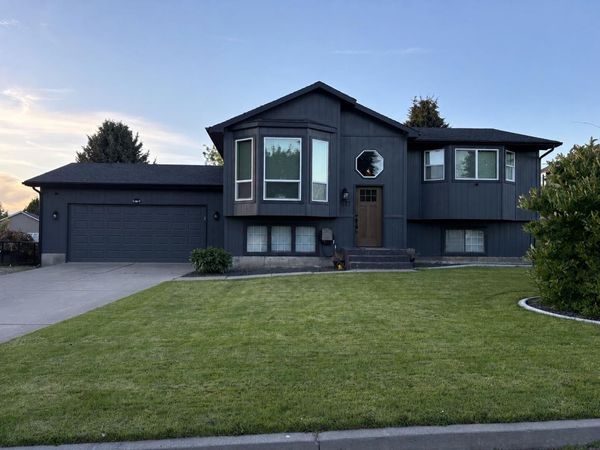517 E Westcrest Ave, Colbert, WA 99005