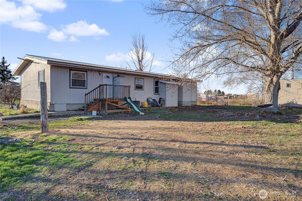 10124 Road 16 Ne, Moses Lake, WA 98837 Main Photo