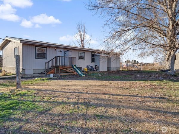 10124 Road 16 NE, Moses Lake, WA 98837