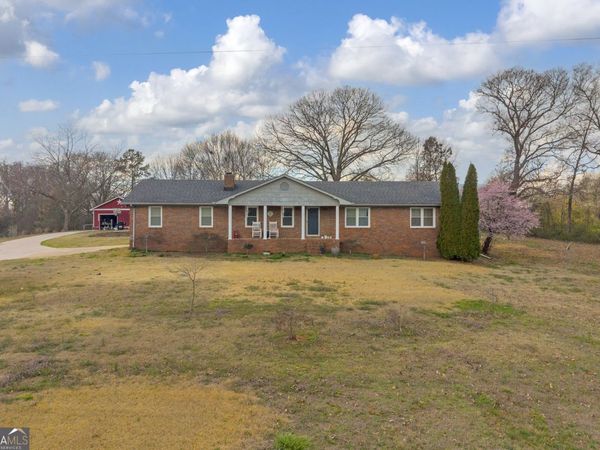 2299 Memorial Road, Bowersville, GA 30516