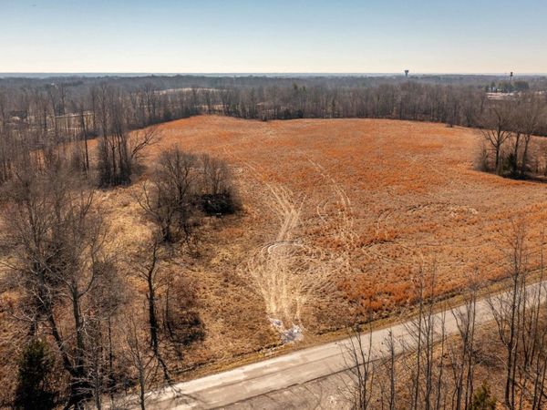 5 York Rd , Pleasant View, TN 37146