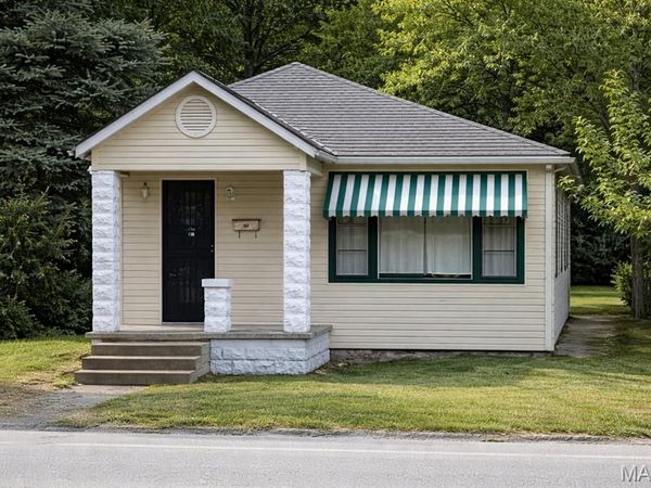 2708 Missouri Avenue , East St Louis, IL 62205