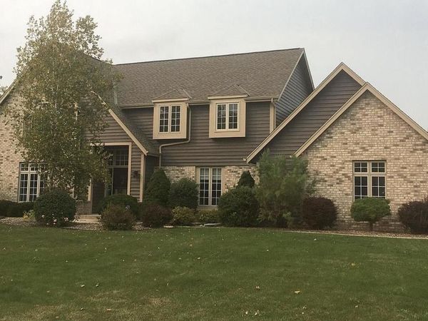 5350 W Yale DRIVE, Franklin, WI 53132