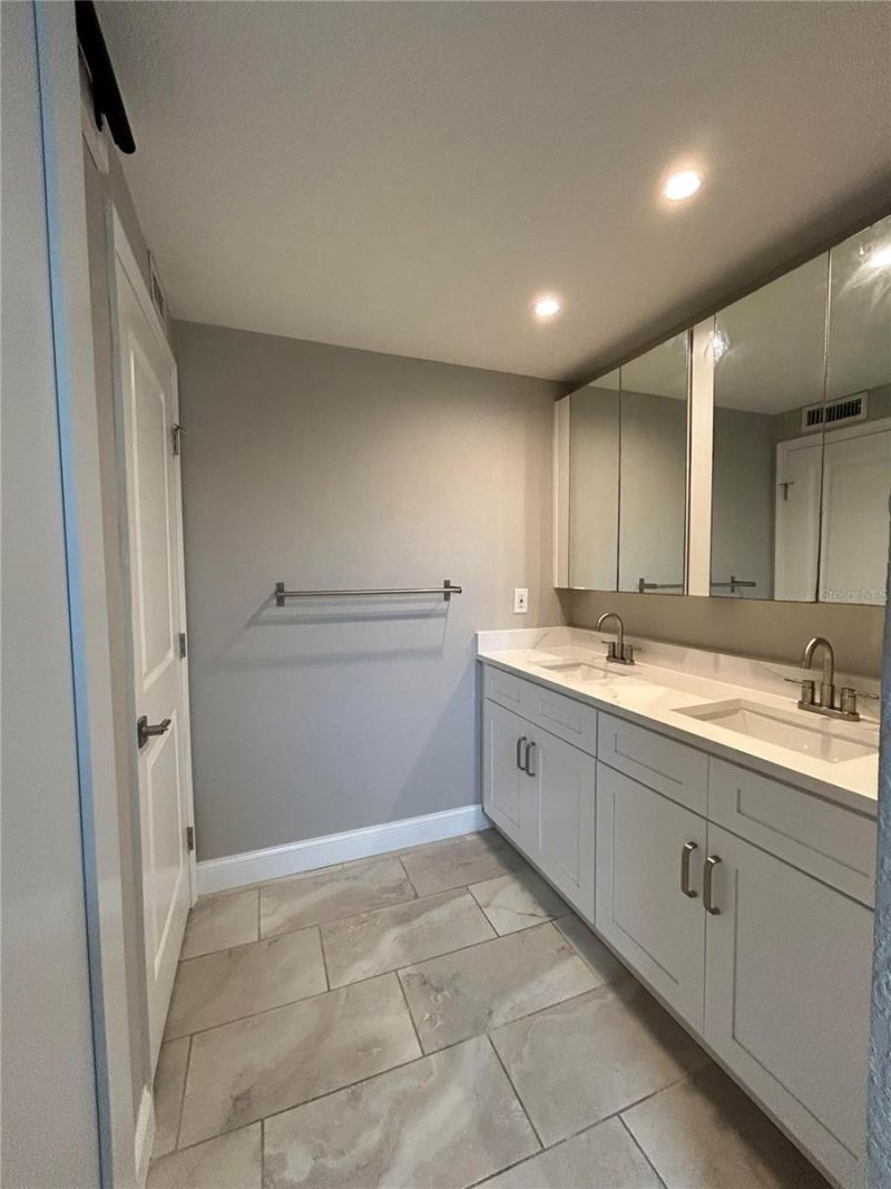 8802 Bay Pointe Drive, Unit 102, Tampa, FL 33615 Photo