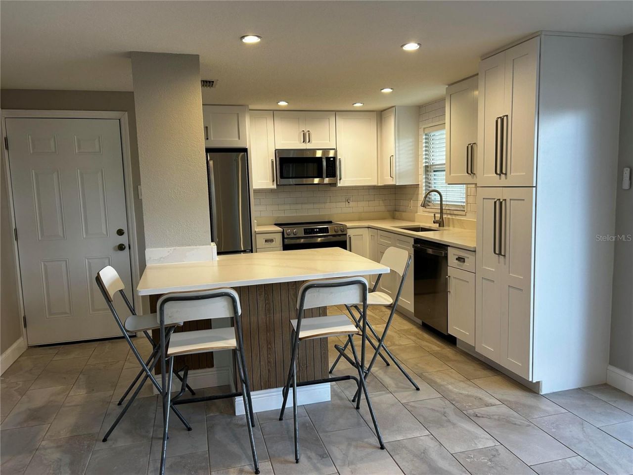 8802 Bay Pointe Drive, Unit 102, Tampa, FL 33615 Photo