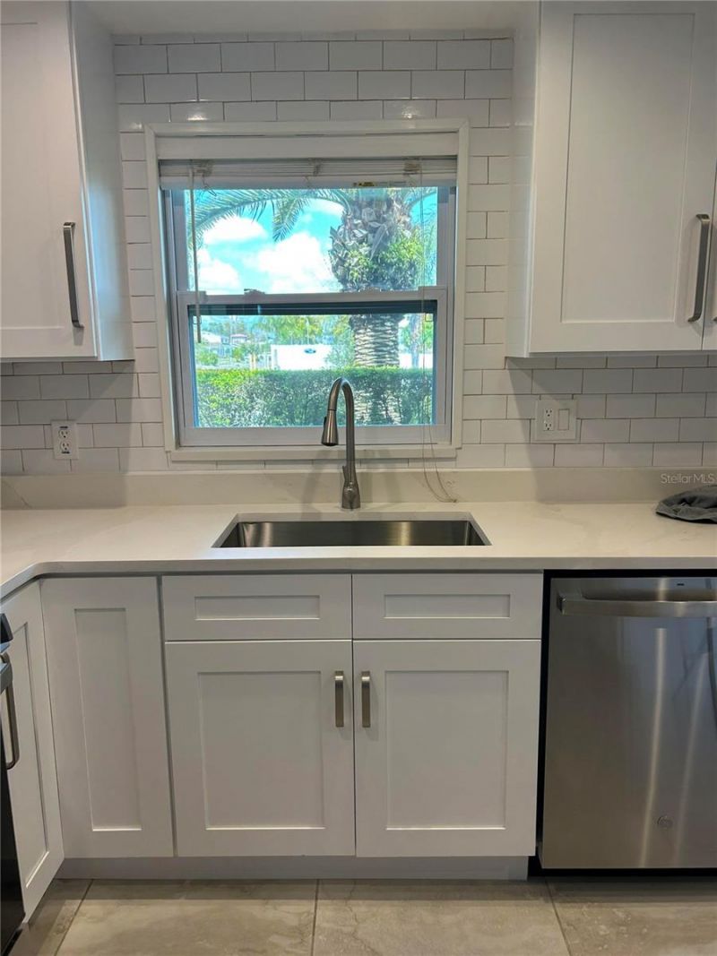 8802 Bay Pointe Drive, Unit 102, Tampa, FL 33615 Photo