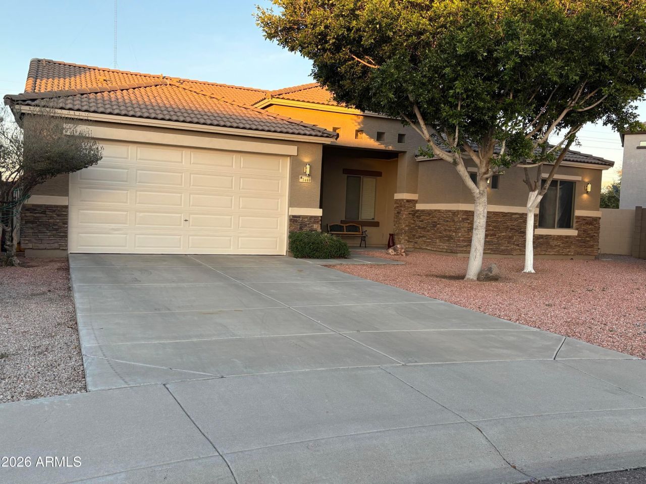 7408 W Wolf Street, Phoenix, AZ 85033 Main Photo