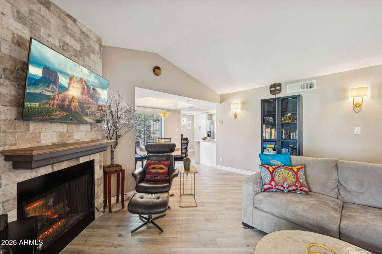 9396 E PURDUE Avenue Scottsdale, AZ 85258