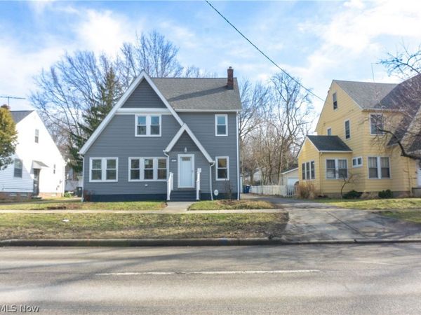 3970 Monticello Boulevard, Cleveland Heights, OH 44121