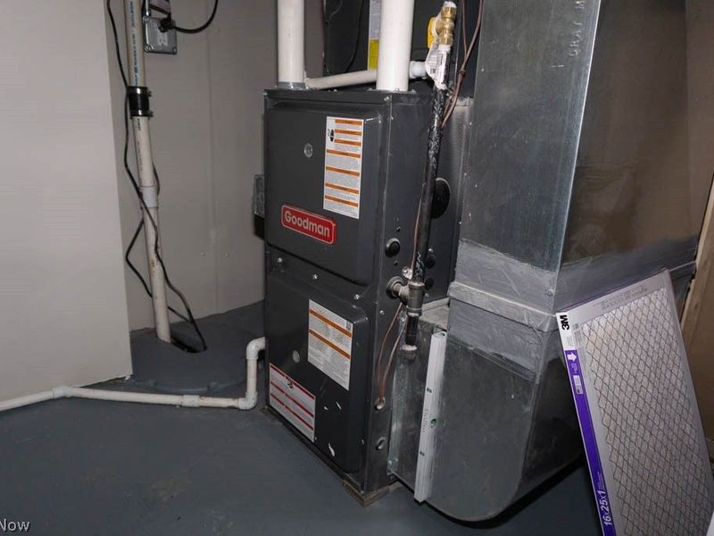 3970 Monticello Boulevard, Cleveland Heights, OH 44121 Photo 20