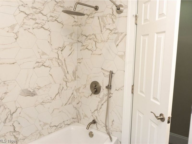 3970 Monticello Boulevard, Cleveland Heights, OH 44121 Photo 23