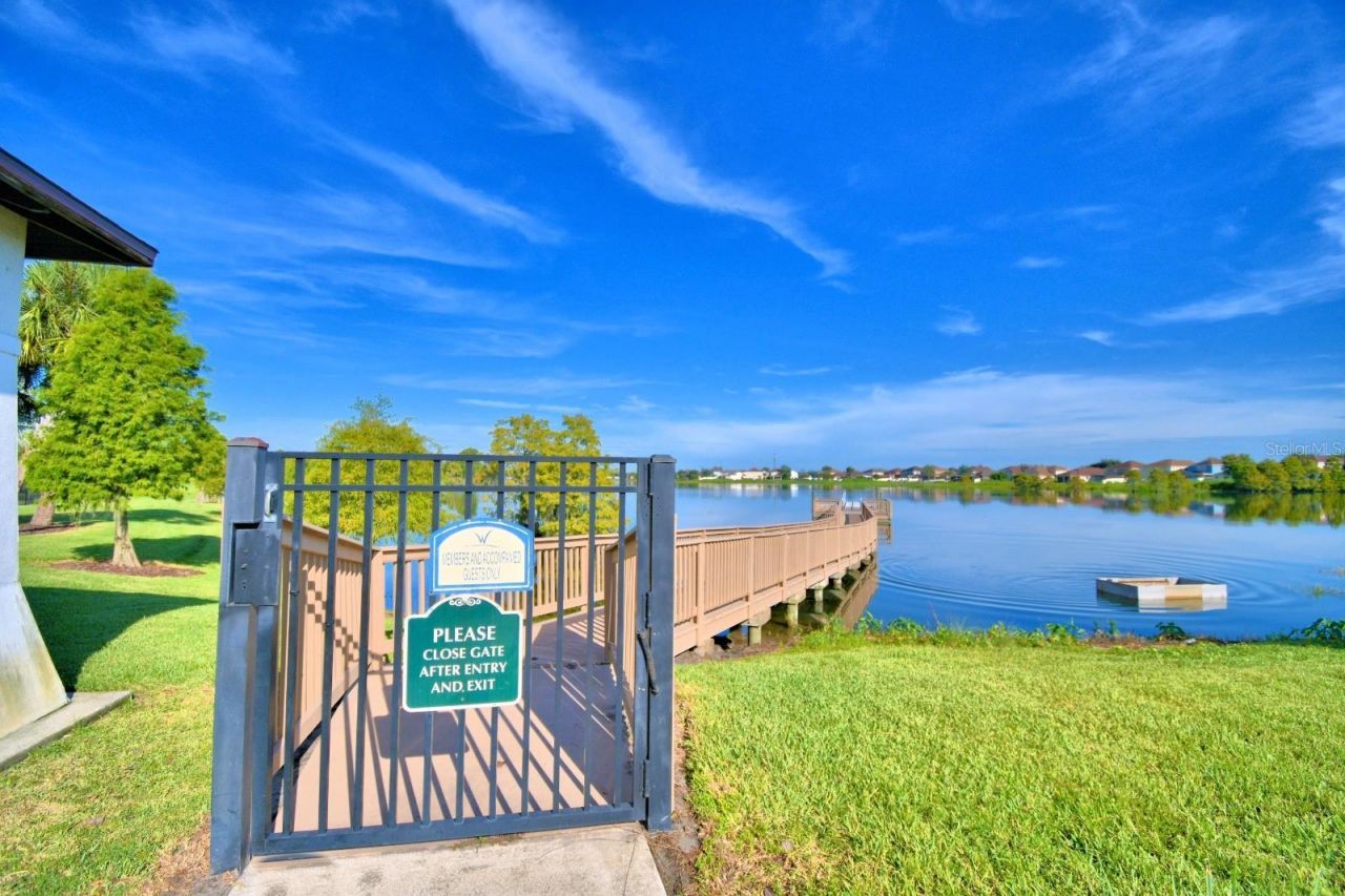 6286 Manitoba Drive , Lakeland, FL 33805 Photo