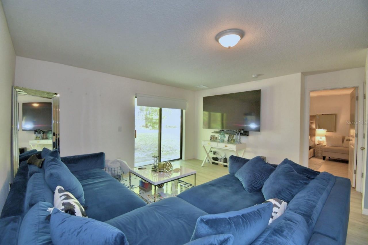 6286 Manitoba Drive , Lakeland, FL 33805 Photo