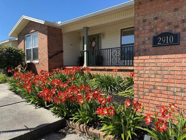 2910 Kings Harbour Road, Panama City, FL 32405
