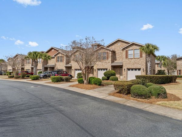 8868 Brown Pelican Circle, Navarre, FL 32566