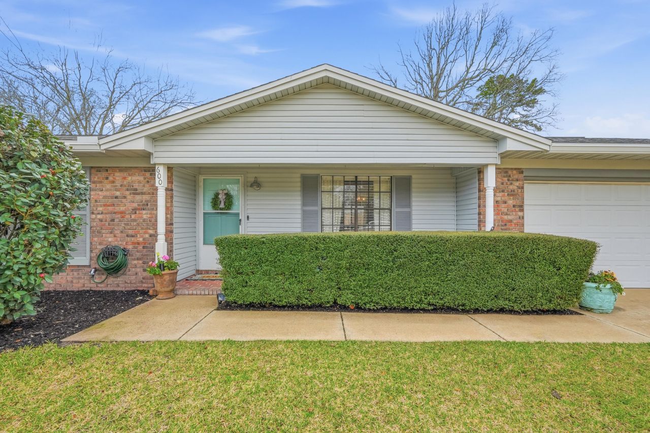 600 Sea Oats Drive, Destin, FL 32541 Main Photo