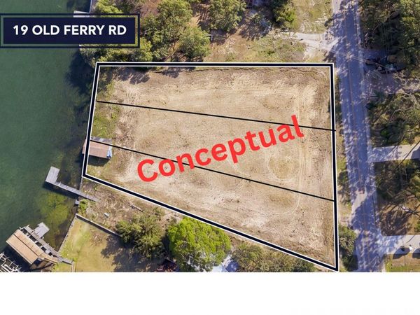 19 Old Ferry Road, Shalimar, FL 32579