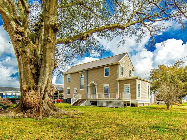 830 Catherine St, Lockport, LA 70374